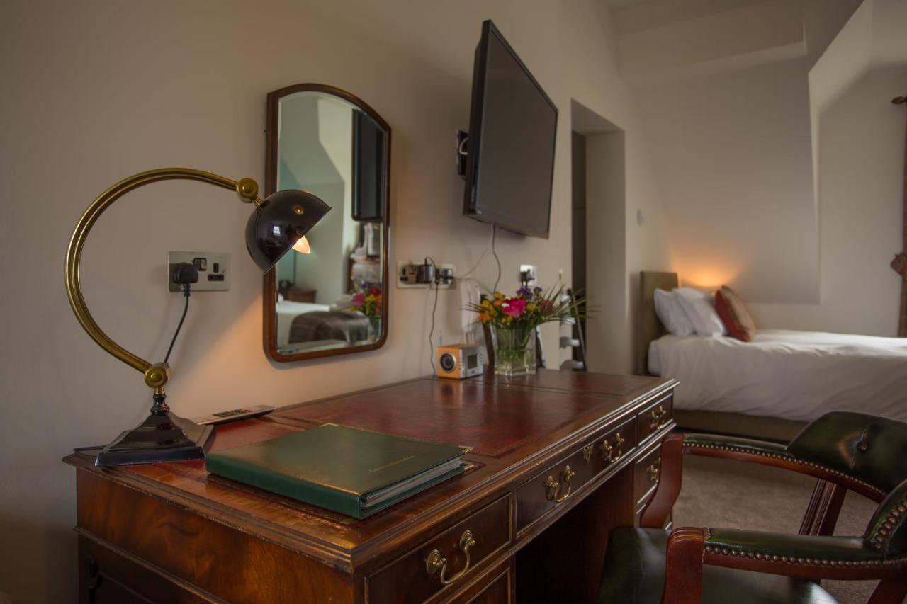 פורט אלן The Islay Hotel מראה חיצוני תמונה