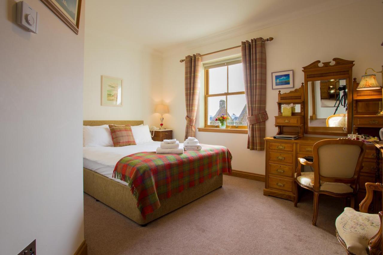 פורט אלן The Islay Hotel מראה חיצוני תמונה